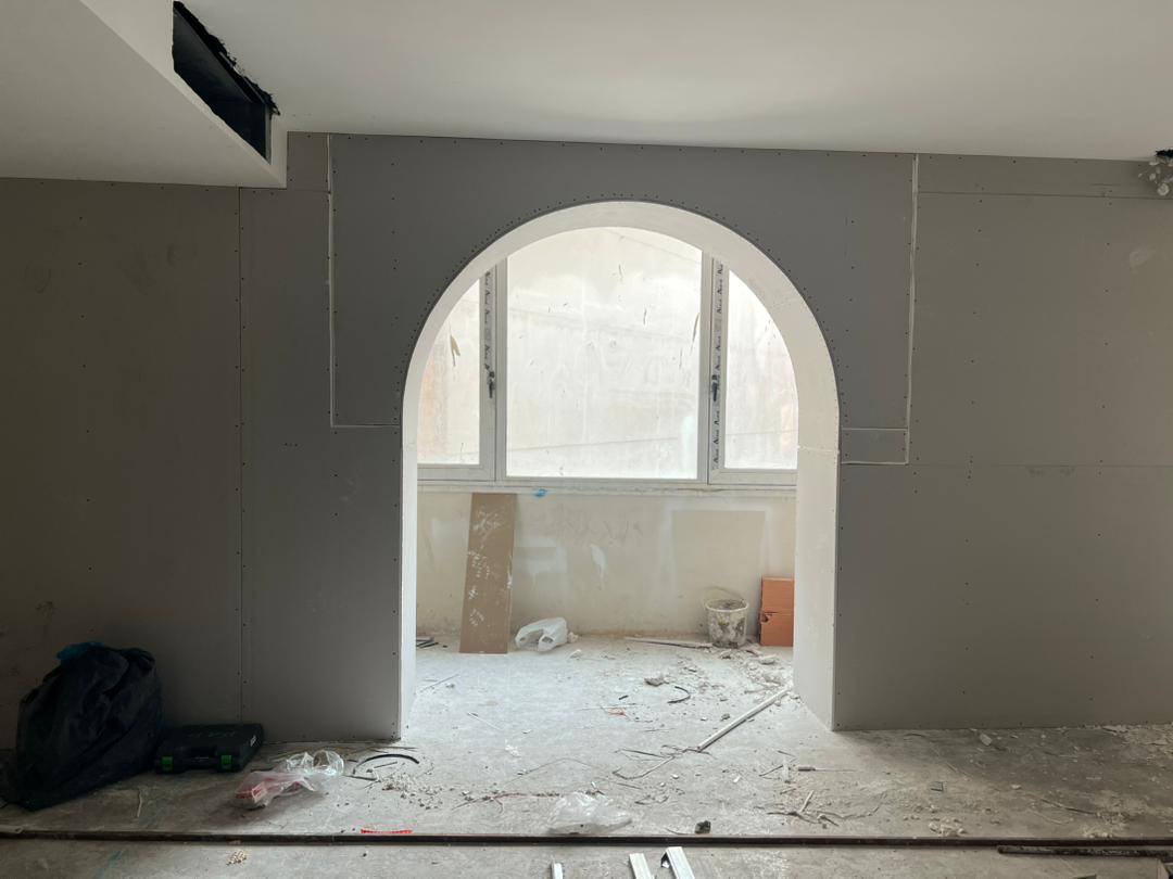 پخش و اجرای محصولات کی پلاس سازه گستران یگانه پایدار در صادقیه تهران